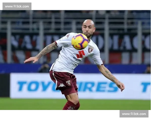 斯基拉:那不勒斯与都灵就恩贡戈租借谈判,含选择性买断条款 斯基拉:那不勒斯与都灵就恩贡戈租借谈判,含选择性买断条款